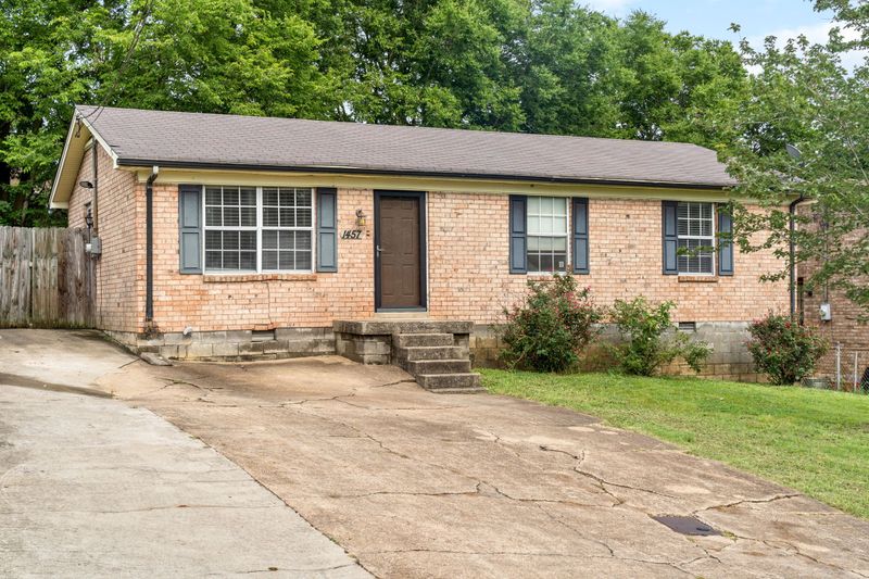 1457 Snell Blvd, Nashville, TN 37218