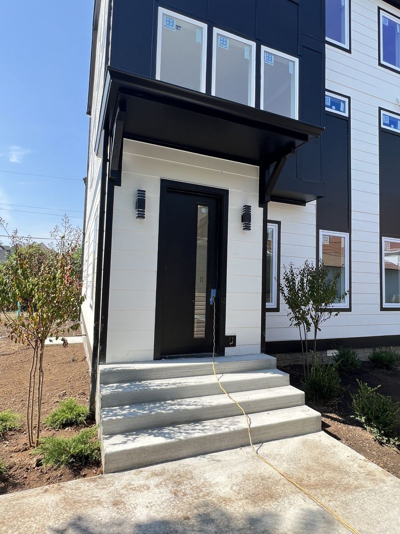 1415B 10th Ave N, Nashville, TN 37208