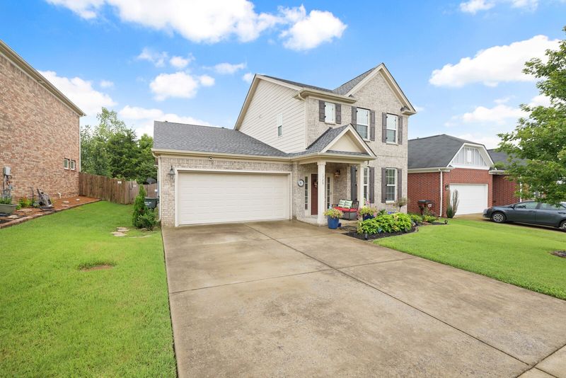 1729 Hartford Ln, Mount Juliet, TN 37122