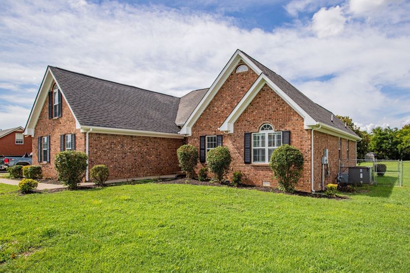 3122 Chapel Hills Dr, Murfreesboro, TN 37129