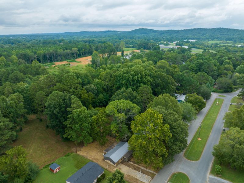141 Pledger Pw, La Fayette, GA 30728