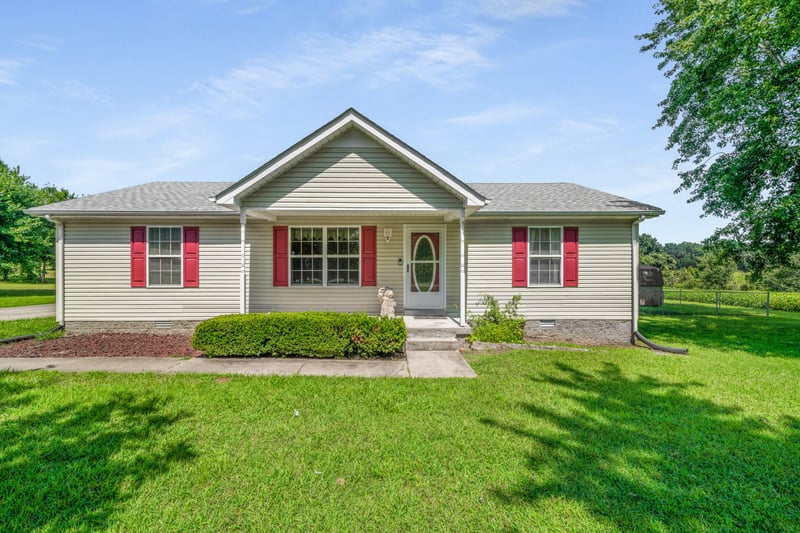 1820 Mosley Ferry Rd, Chapmansboro, TN 37035
