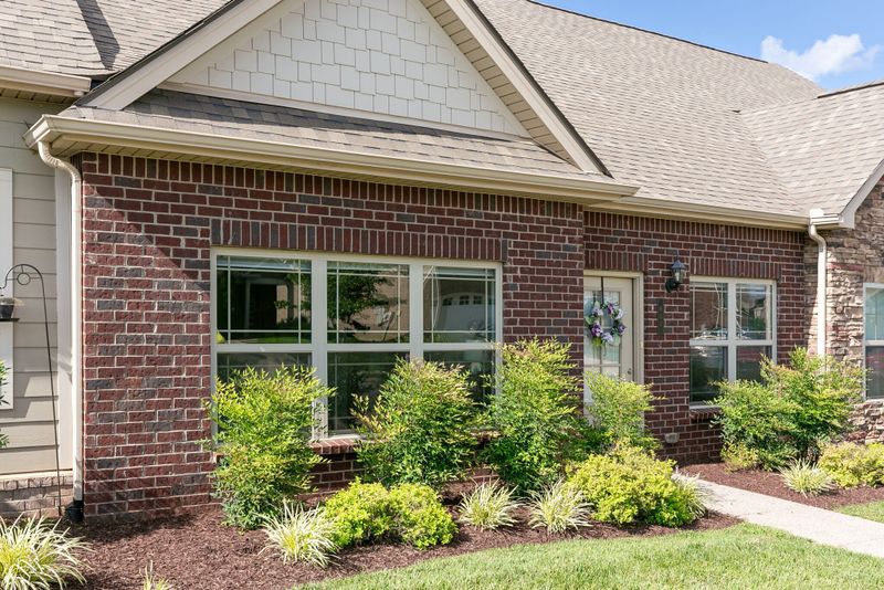 851 Arbon Vale Dr, Murfreesboro, TN 37130