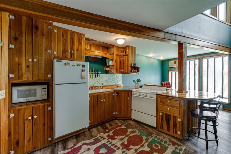 2088 Creek Rd, Wildwood, GA 30757