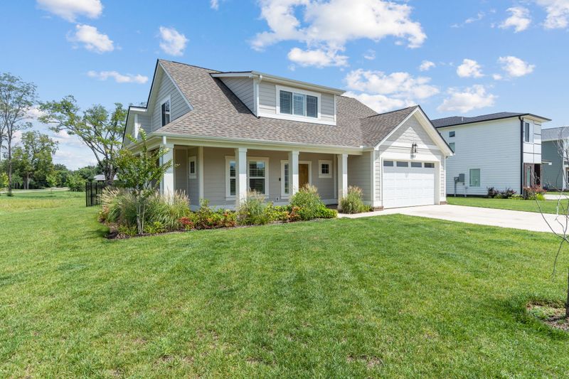 1517 Shalom St, Murfreesboro, TN 37128