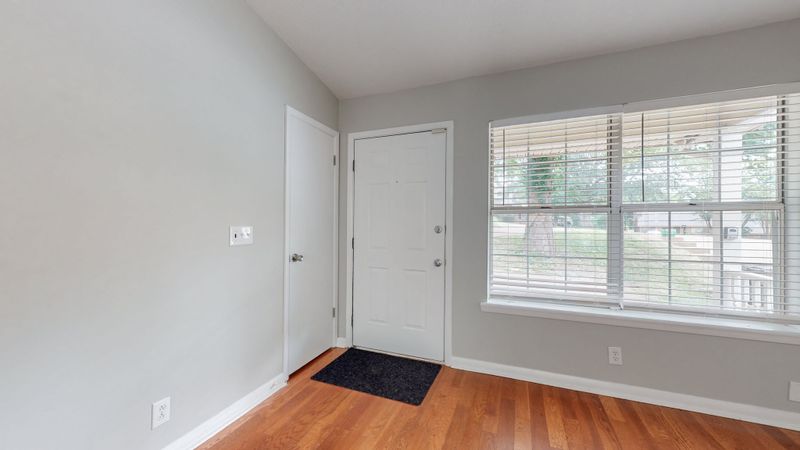 415 Hill Rd, Nashville, TN 37220