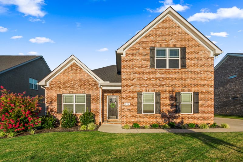611 Golden Eagle Ct, Eagleville, TN 37060
