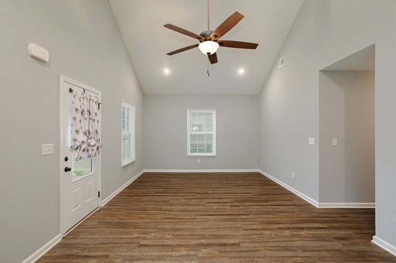 201 Center St, Portland, TN 37148