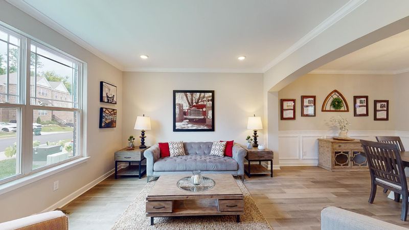285 Blackpool Dr, Nashville, TN 37211