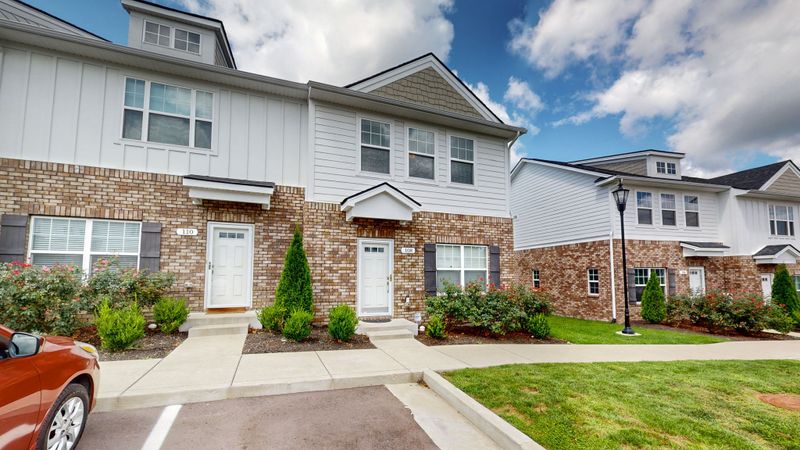 108 Dry Creek Commons Dr, Goodlettsville, TN 37072