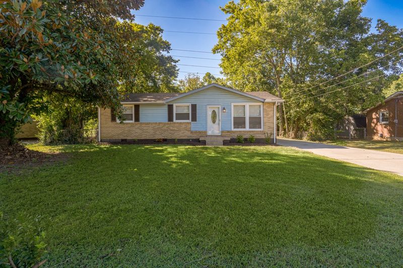 780 Rowan Dr, Nashville, TN 37207