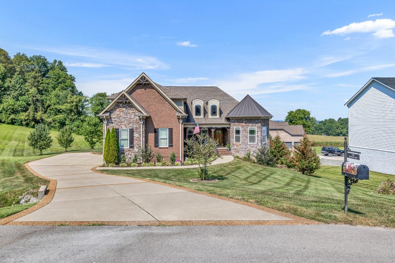 5305 Mead Park Ct, Thompsons Station, TN 37179