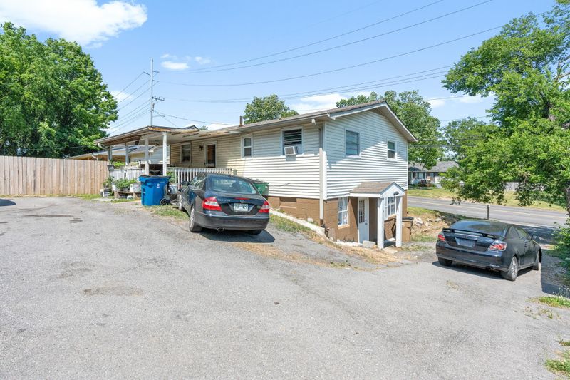 206 Myatt Dr, Madison, TN 37115