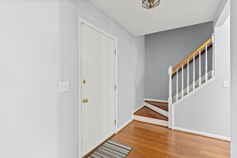 121 Cottage Pl, Nashville, TN 37214
