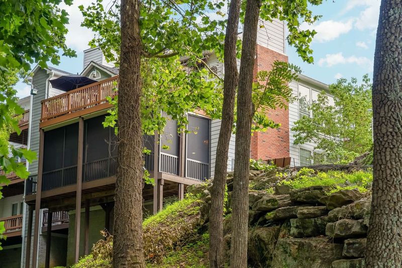 231 Green Harbor Rd #127, Old Hickory, TN 37138