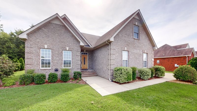 257 Conquest Rd, Murfreesboro, TN 37128
