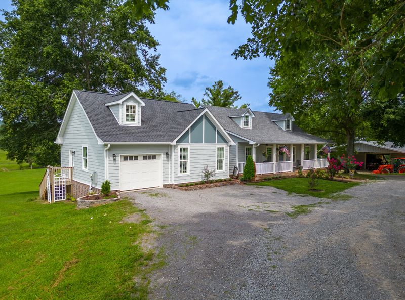 7669 Nolensville Rd, Nolensville, TN 37135