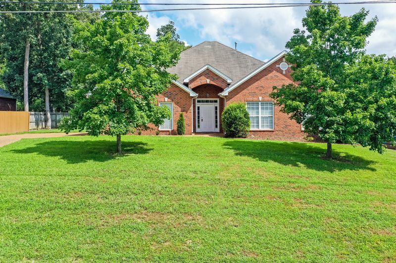 2288 Rolling Hills Dr, Nolensville, TN 37135