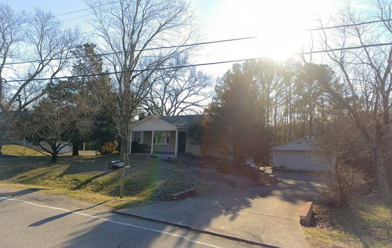 549 Brewer Dr, Nashville, TN 37211