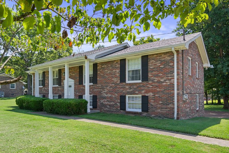 118 Daniel Smith Dr, Hendersonville, TN 37075