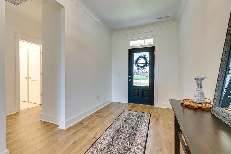 5635 Willoughby Way, Murfreesboro, TN 37129