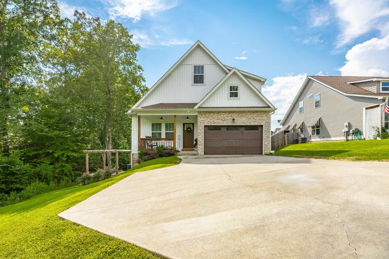 1 Georgetown Dr #34, Ringgold, GA 30736