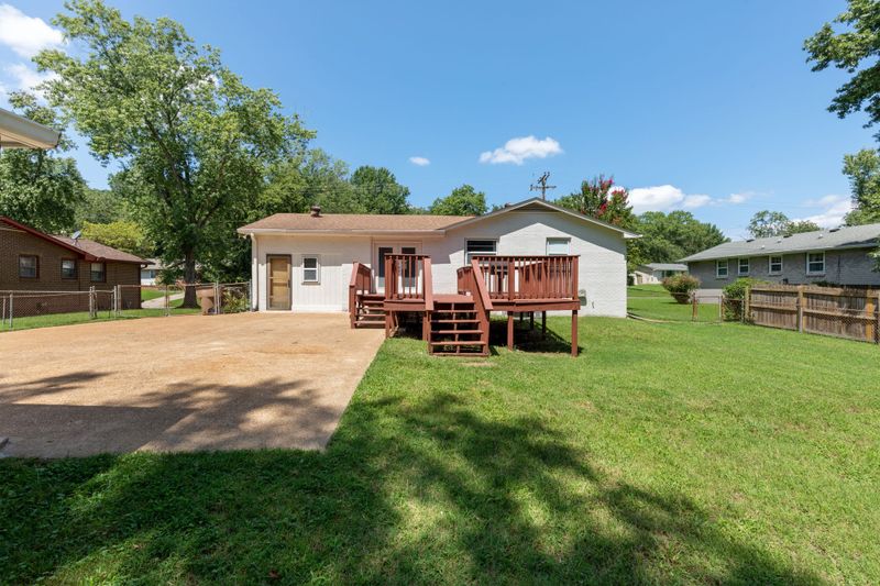 3273 Niagara Dr, Nashville, TN 37214