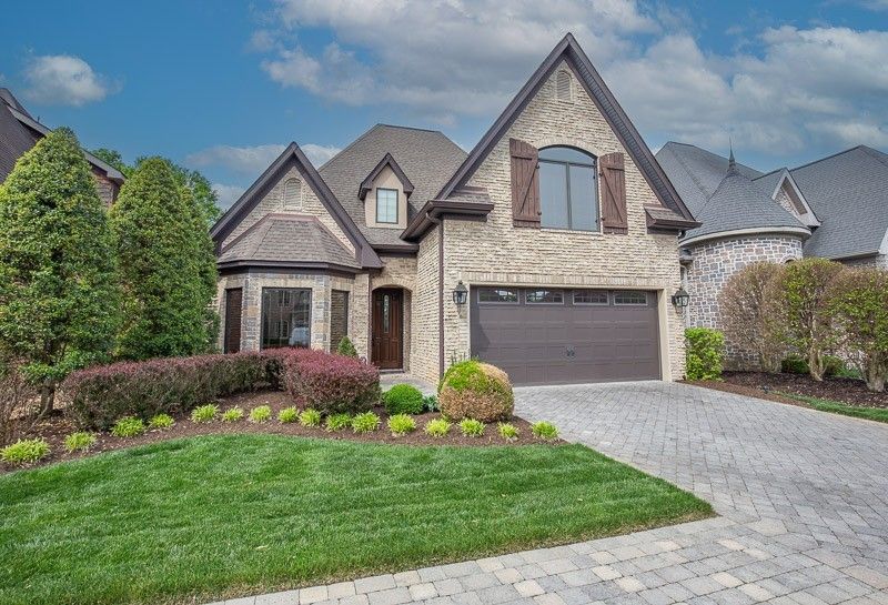 1142 Chloe Dr, Gallatin, TN 37066