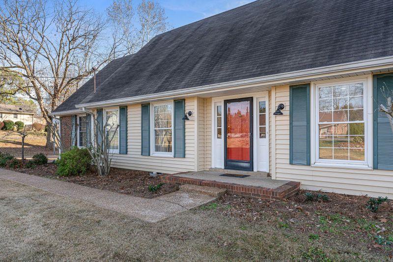 5964 Port Anadarko Trl, Hermitage, TN 37076
