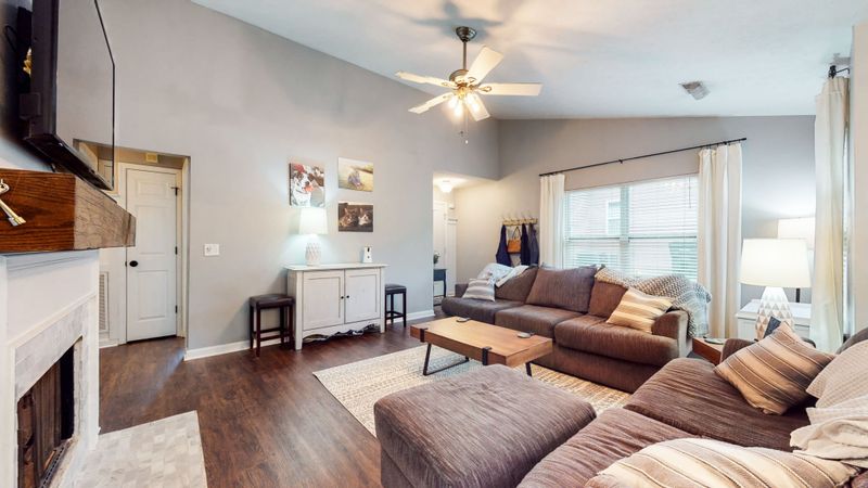 4025 Stonybrook Dr, Nashville, TN 37221