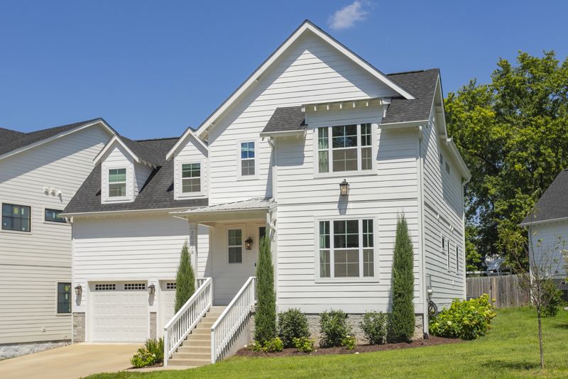 2023B Hutton Dr, Nashville, TN 37210