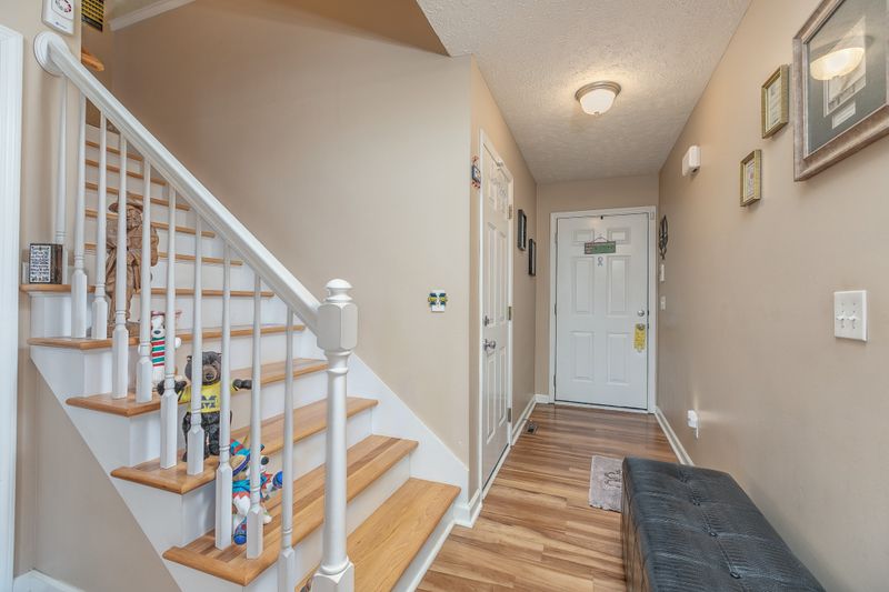 2825 Waywood Dr, Murfreesboro, TN 37128