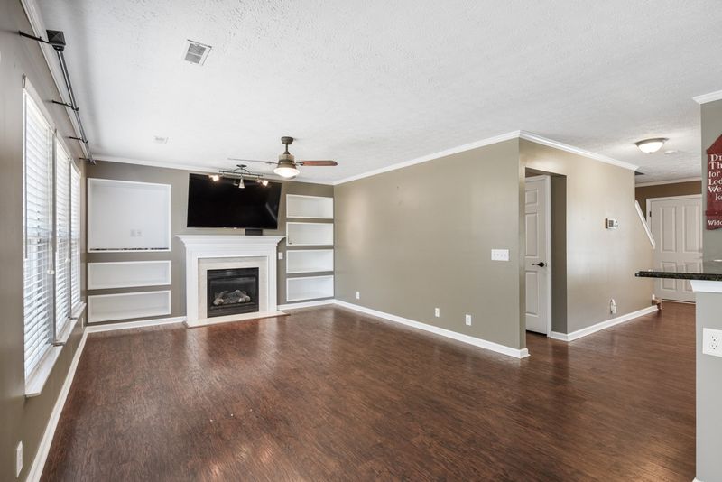 111 Cavalier Dr, Hendersonville, TN 37075