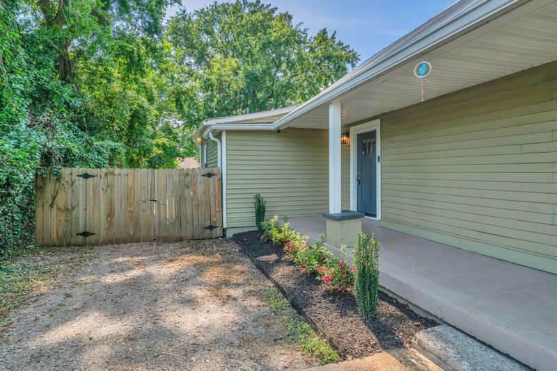 1717 16th Ave N, Nashville, TN 37208