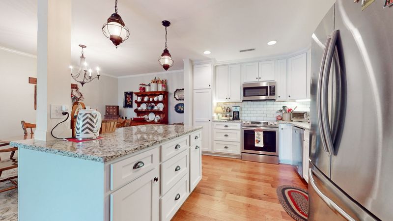 200 Sanders Ferry Rd #1301, Hendersonville, TN 37075