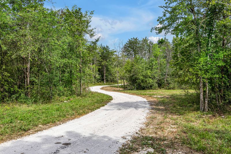 1819 Bear Creek Pike, Columbia, TN 38401