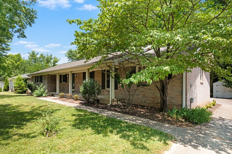 1306 Bass Ave, Murfreesboro, TN 37129