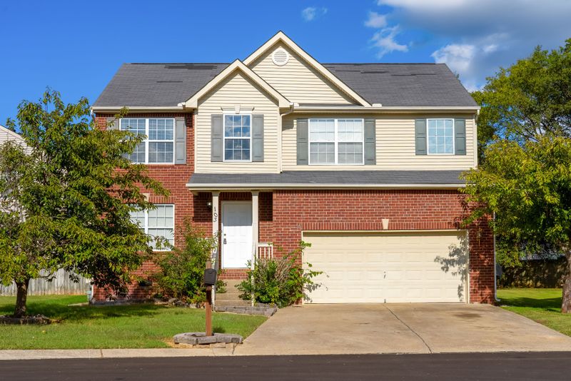 103 Meadow Creek Ct, Hendersonville, TN 37075