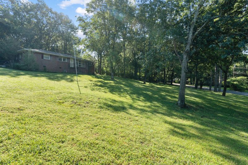 814 Russleo Dr, Nashville, TN 37209