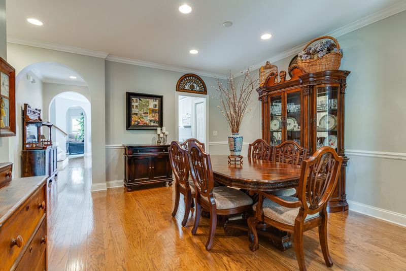 638 Springlake Dr, Franklin, TN 37064