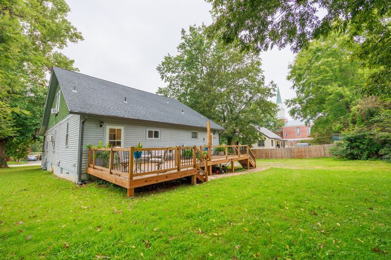 403 6th Ave, Columbia, TN 38401