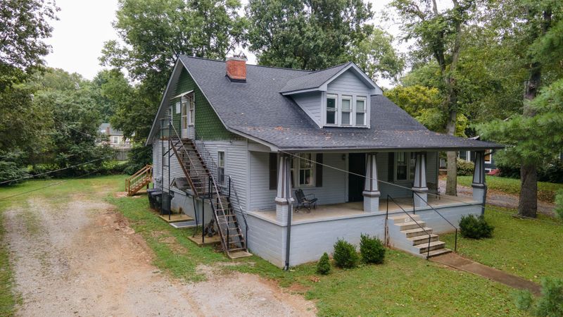 403 6th Ave, Columbia, TN 38401