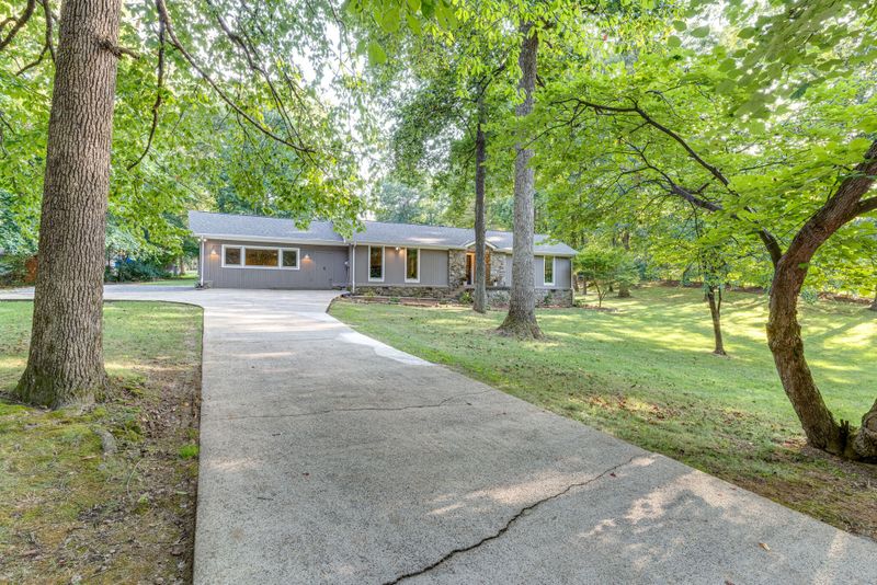 1004 Ash Dr, Greenbrier, TN 37073