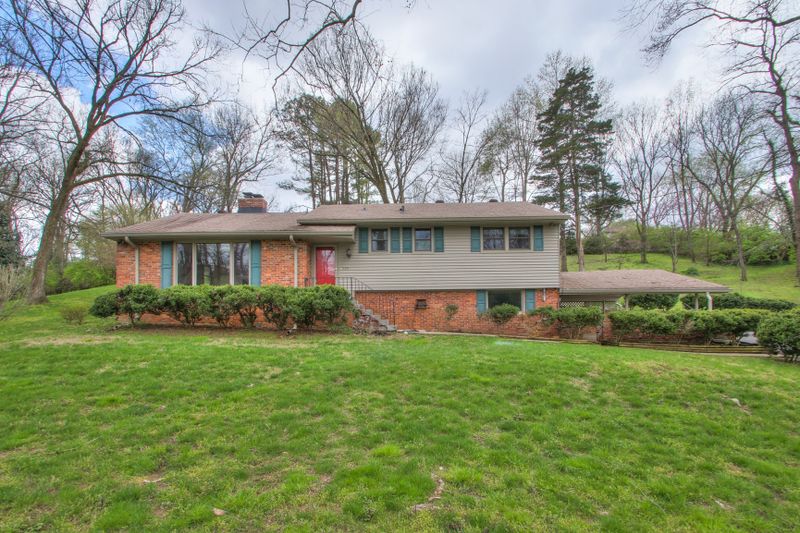 729 Mcmurray Dr, Nashville, TN 37211