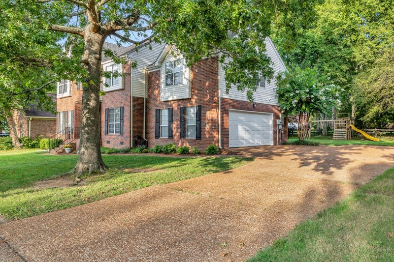 133 Golden Meadow Ln, Franklin, TN 37067