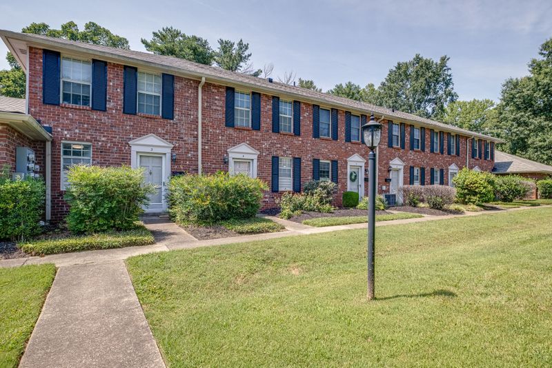 523 Harding Pl #4, Nashville, TN 37211