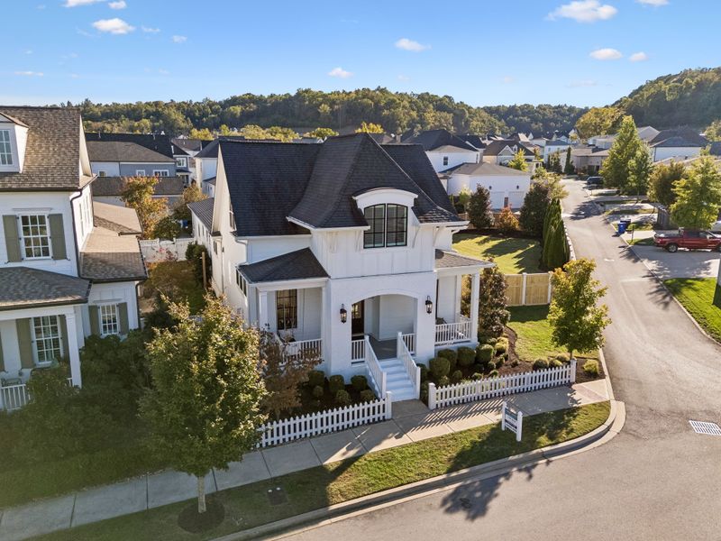 2079 Erwin St, Franklin, TN 37064