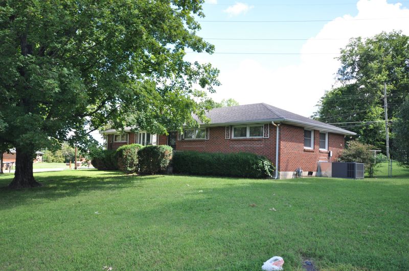 544 Starliner Dr, Nashville, TN 37209