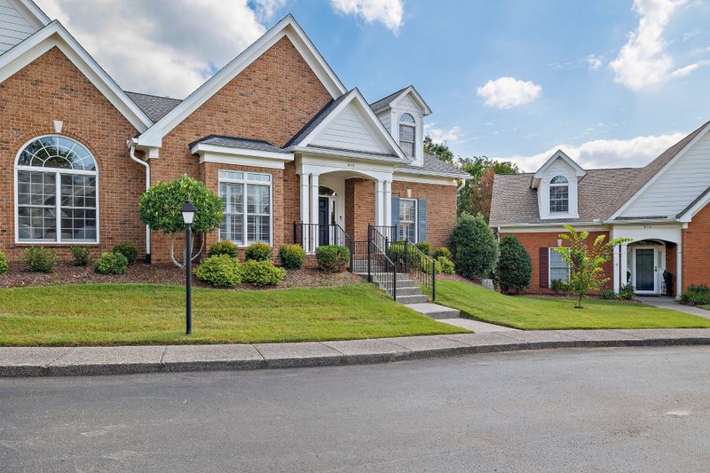 412 Village Hall Pl, Nashville, TN 37215