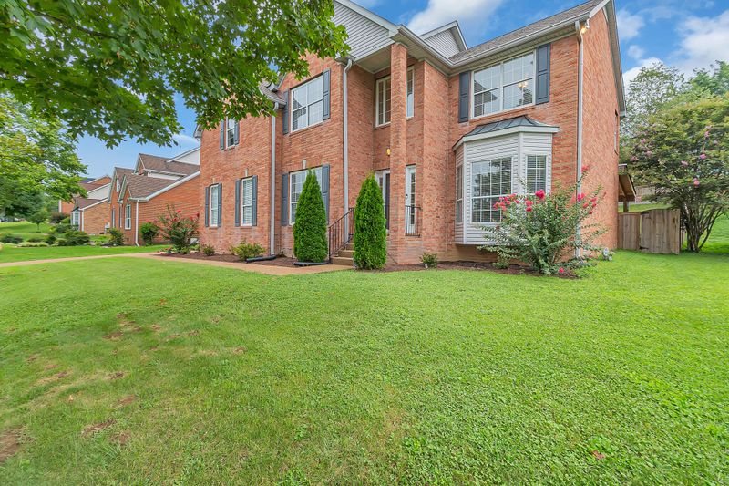 236 Dandridge Dr, Franklin, TN 37067